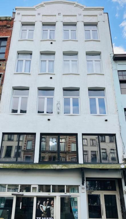 Living History - Suikernest Aparthotel Antwerp Luaran gambar