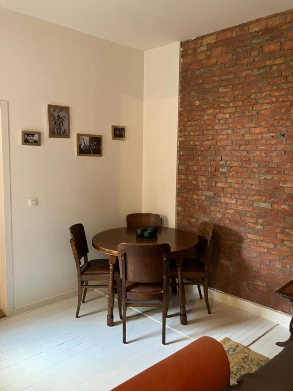 Living History - Suikernest Aparthotel Antwerp Luaran gambar