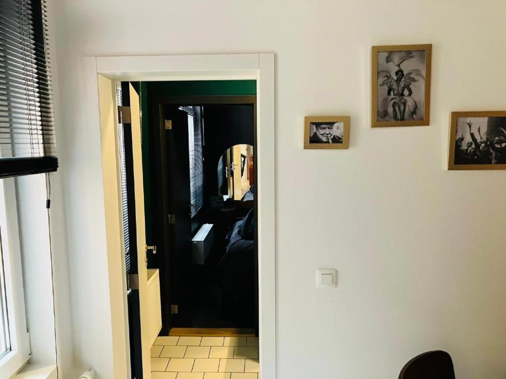 Living History - Suikernest Aparthotel Antwerp Luaran gambar